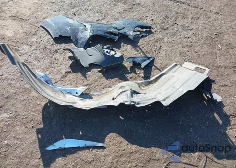 2024 Ford Maverick Xlt z USA, uszkodzony, nr VIN 3FTTW8C99RRB00812